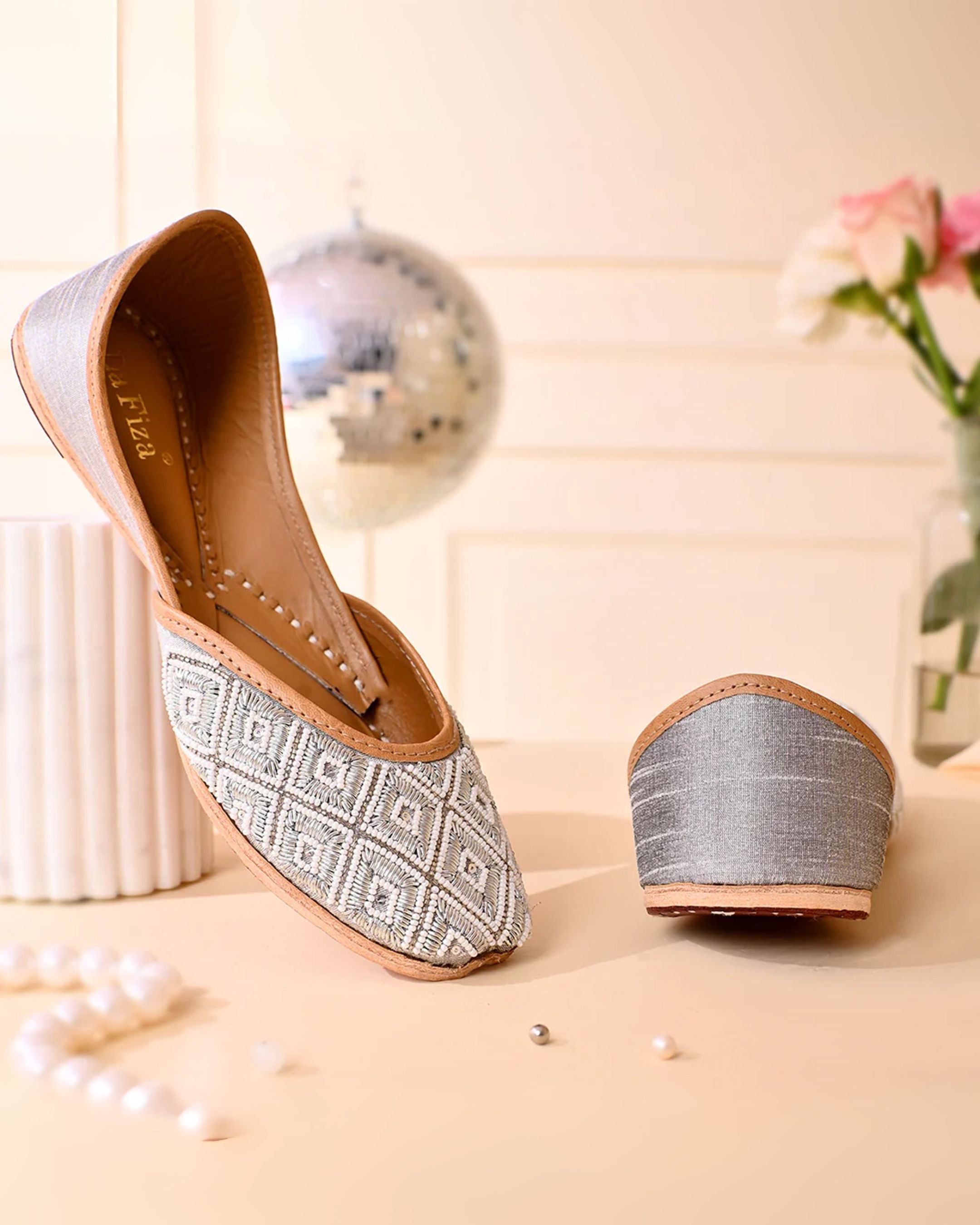 DIAMOND DUST Metallic Silver Embroidered Jutti