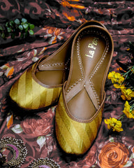 NOORI - Gold Striped Embroidered Jutti