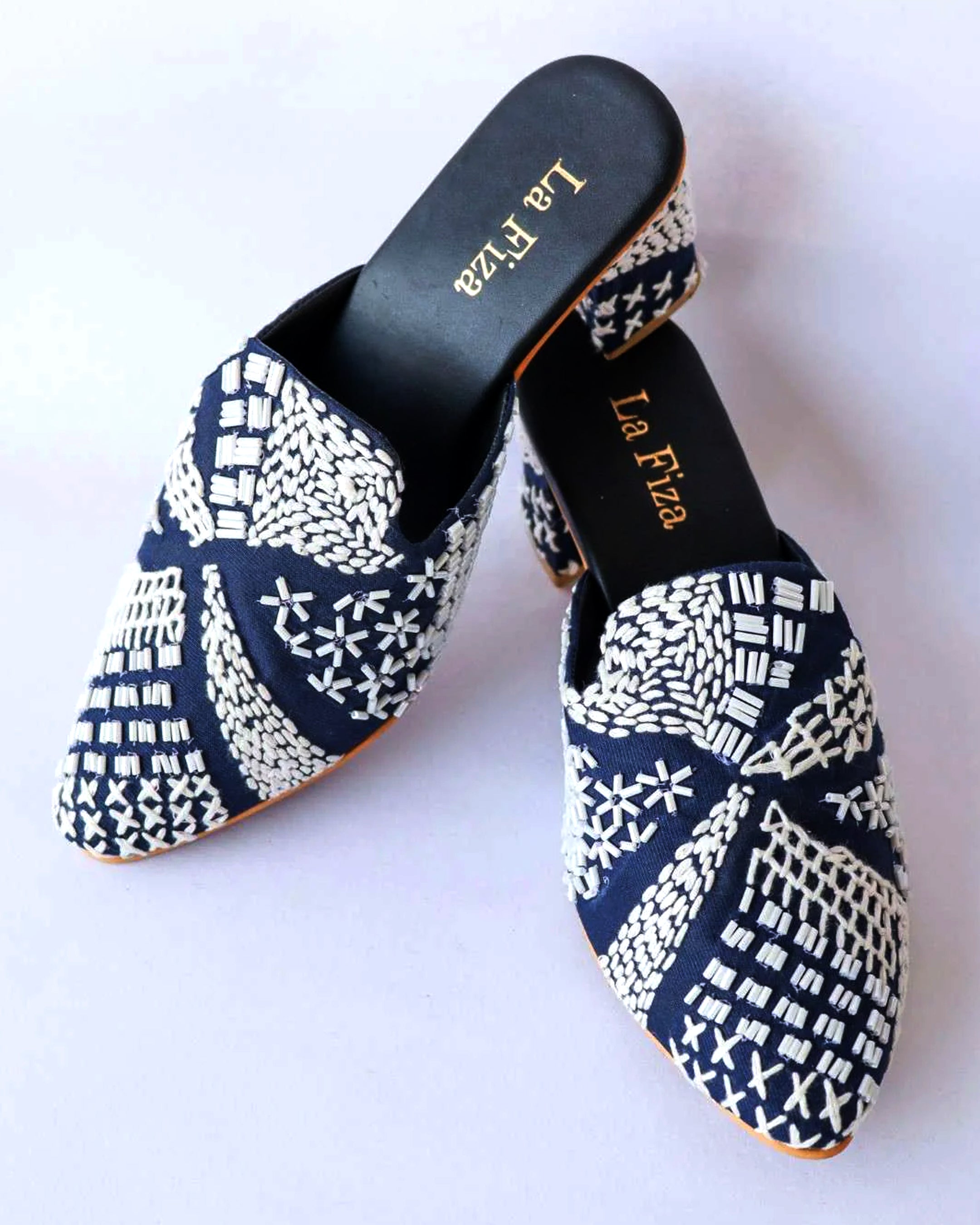 ADINA - Navy & White Embroidered Heel